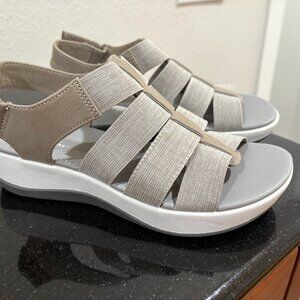 Clarks Women's Arla Shaylie Platform Sandal